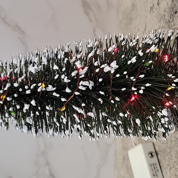 vintage o'well bottle brush lighted christmas tree - Picture 7 of 12